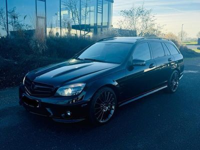 Mercedes C63 AMG