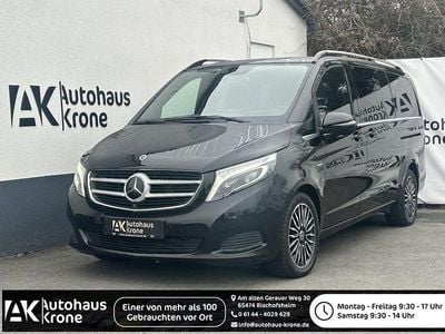 Obsidianschwarz metallic Gebraucht 2017 Mercedes V250 Avantgarde Edition Van / Kleinbus | 32.890 € (Guter Preis)