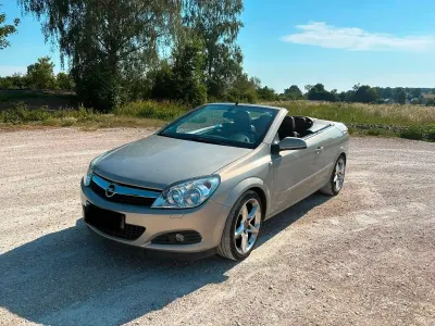 Gebraucht Opel Astra 140 PS (102 kW) 2009 Beige Cabrio