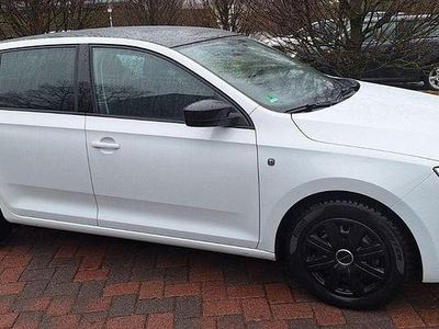 Gebraucht Skoda Rapid Ambition 105 PS (77 kW) 2014 Weiß Limousine