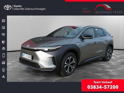 Titansilber Gebraucht 2023 Toyota bZ4X Basis SUV | 43.900 €