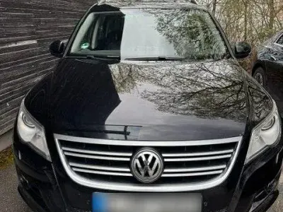 Gebraucht VW Tiguan R-line 200 PS (147 kW) 2011 Schwarz SUV