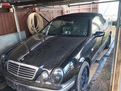 Gebraucht Mercedes CLK320 218 PS (160 kW) 1999 Schwarz Cabrio