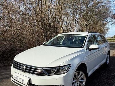 Gebraucht VW Passat Comfortline 150 PS (110 kW) 2018 Weiß Kombi