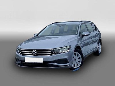 Gebraucht VW Passat 150 PS (110 kW) 2022 Silber Kombi