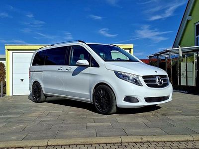 Second-hand Mercedes V220 190 CP (139 kW) 2017 Alb Monovolum