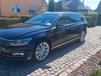 Gebraucht VW Passat R-line 179 PS (131 kW) 2017 Schwarz Kombi