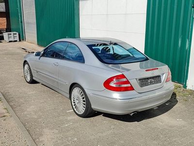 Silber Gebraucht 2002 Mercedes CLK320 Coupé | 6.250 € (Etwas zu teuer)