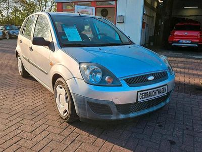 Gebraucht Ford Fiesta Trend 69 PS (50 kW) 2006 Silber Kleinwagen