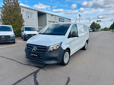 Gebraucht Mercedes Vito 163 PS (119 kW) 2024 Arktikweiß Van