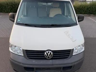Gebraucht VW Multivan 85 PS (62 kW) 2005 Weiß Van / Kleinbus
