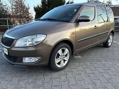 Gebraucht Skoda Roomster Fresh 86 PS (63 kW) 2014 Graubraun metallic Van / Kleinbus