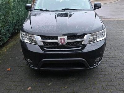 Second-hand Fiat Freemont 170 CP (125 kW) 2012 Negru SUV