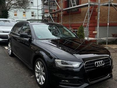 Gebraucht 2015 Audi A4 Attraction Kombi | 9.000 € (Guter Preis)