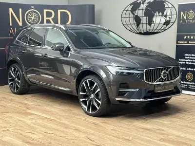 Gebraucht Volvo XC60 Ultimate 455 PS (334 kW) 2022 Platinum grey metallic (metallic) SUV