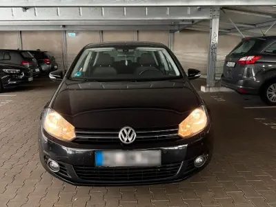 Gebraucht VW Golf VI 122 PS (89 kW) 2010 Schwarz Limousine