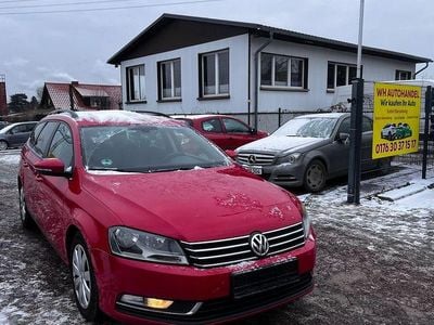 Gebraucht VW Passat Trendline 140 PS (102 kW) 2011 Rot Kombi