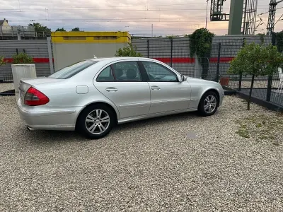 Gebraucht Mercedes E280 Avantgarde 231 PS (169 kW) 2008 Silber Limousine