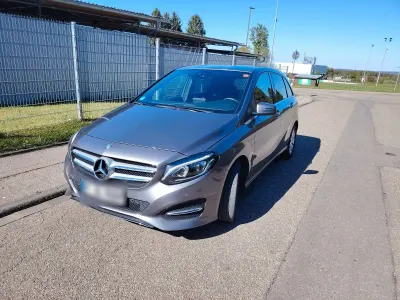Używany Mercedes 200 136 KM (100 kW) 2016 Szary Sedan/Limuzyna