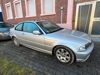 Usata BMW 318 118 CV (86 kW) 2000 Argento Coupé