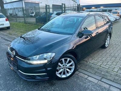 Schwarz Gebraucht 2018 VW Golf VII Highline Kombi | 8.999 € (Guter Preis)