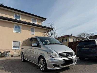 Gebraucht Mercedes Viano 204 PS (150 kW) 2010 Silber Van / Kleinbus