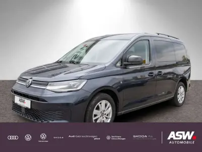 Gebraucht VW Caddy Life 122 PS (89 kW) 2024 Starlight blue metallic Van / Kleinbus