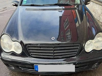 Gebraucht Mercedes 220 150 PS (110 kW) 2005 Schwarz Kombi