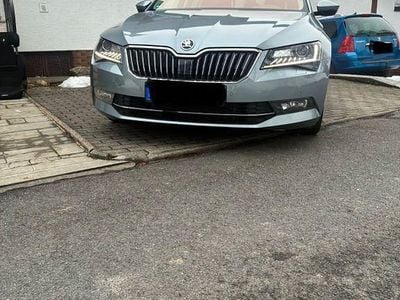 Gebraucht Skoda Superb Style 190 PS (139 kW) 2019 Grau Kombi