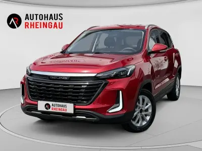 Gebraucht Baic X35 116 PS (85 kW) 2024 Scarlet red (metallic) SUV