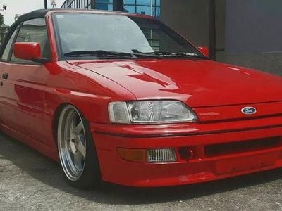Gebraucht Ford Escort 150 PS (110 kW) 1991 Rot Cabrio