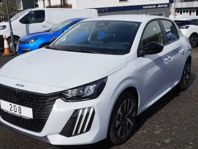 Neu Peugeot 208 Style 101 PS (74 kW) 2026 Weiß Kleinwagen