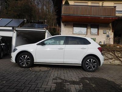 Gebraucht VW Polo IQ Drive 95 PS (69 kW) 2019 Weiß Kleinwagen