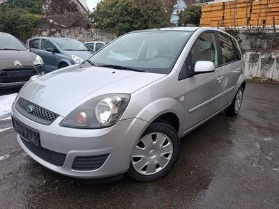Silber Gebraucht 2008 Ford Fiesta Style Kleinwagen | 2.500 € (Fairer Preis)