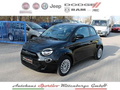Neu Fiat 500e Red 86 kW (118 PS) 2025 Schwarz Limousine