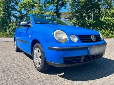 Gebraucht VW Polo 63 PS (46 kW) 2004 Blau Kleinwagen