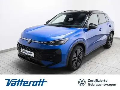 Gebraucht VW T-Roc R-line 150 PS (110 kW) 2025 Blau SUV