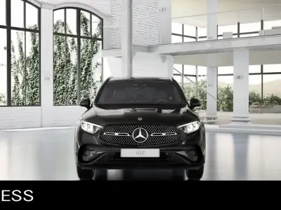 Gebraucht Mercedes GLC220 AMG 197 PS (144 kW) 2025 Metalliclack obsidianschwarz SUV