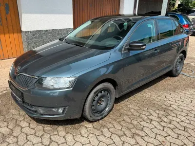 Gebraucht Skoda Rapid Emotion Plus 116 PS (85 kW) 2015 Grau Kleinwagen