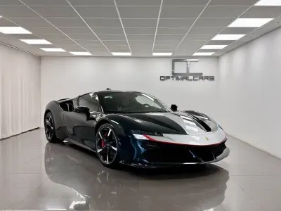 Gebraucht Ferrari SF90 2021 Grün