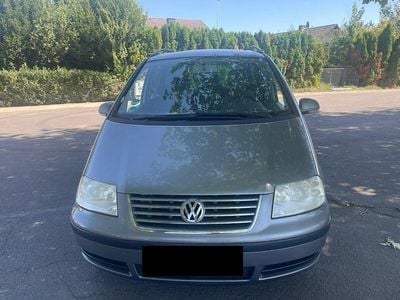 VW Sharan