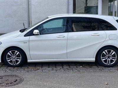 Brugt Mercedes B200 136 HK (100 kW) 2011 Hvid MPV
