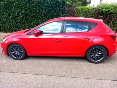 Gebraucht Seat Leon FR 122 PS (89 kW) 2013 Rot Limousine