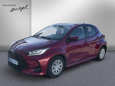 Gebraucht Toyota Yaris Team 125 PS (91 kW) 2021 Tokiorot perleffekt Kleinwagen