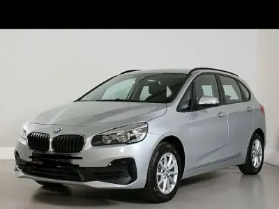 Gebraucht BMW 216 Active Tourer Advantage 116 PS (85 kW) 2019 Silber Van / Kleinbus