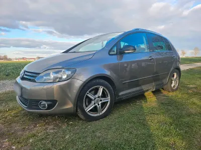 Gebraucht VW Golf VI 105 PS (77 kW) 2011 Grau Kleinwagen