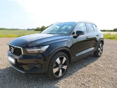 Gebraucht Volvo XC40 Momentum 190 PS (139 kW) 2019 Schwarz SUV