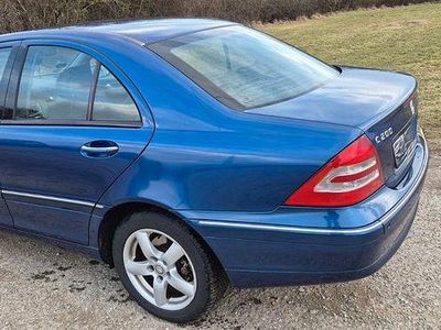 Gebraucht Mercedes C180 Elegance 143 PS (105 kW) 2004 Blau Limousine