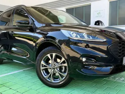 Gebraucht Ford Kuga ST-Line X 190 PS (139 kW) 2023 Obsidianschwarz metallic SUV