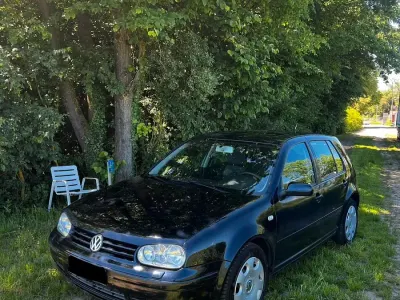 Gebraucht VW Golf IV Exclusive 131 PS (96 kW) 2002 Blau Limousine